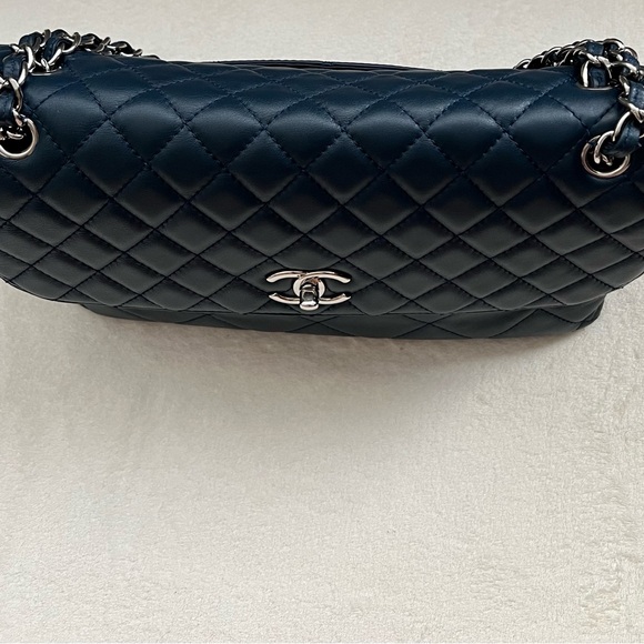 ❌❌SOLD❌❌Authentic Chanel Jumbo Lambskin/ Calfskin Classic Single Flap Handbag - Picture 4 of 16